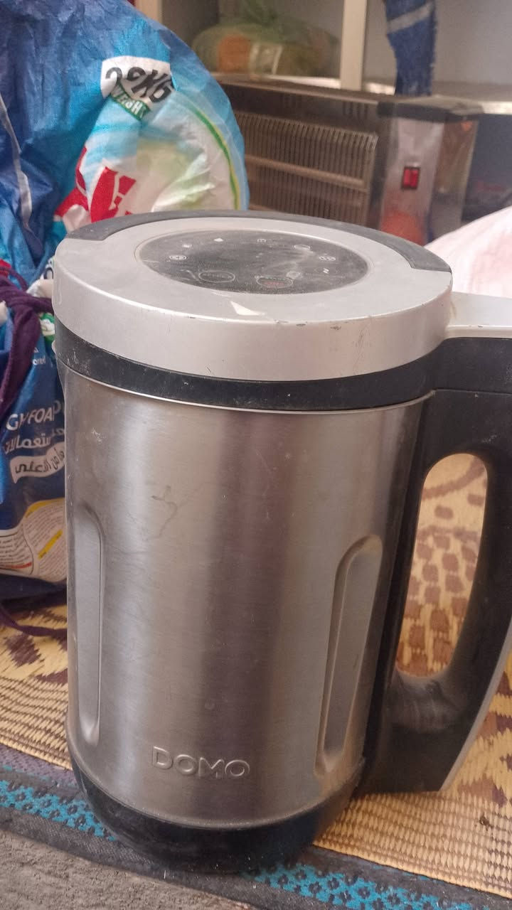 مساء الخير مكلفه بنشر محظرة طعام حجم دبل أستيل أتفيد أهل المواكب الحسينيه تاخذ كميه جبيره ؤالي يحب يحجزه متوفر توصيل السعر 30 وبيه مجال العنوان الشطره حي الشرطه التواصل ع واتساب ***********

