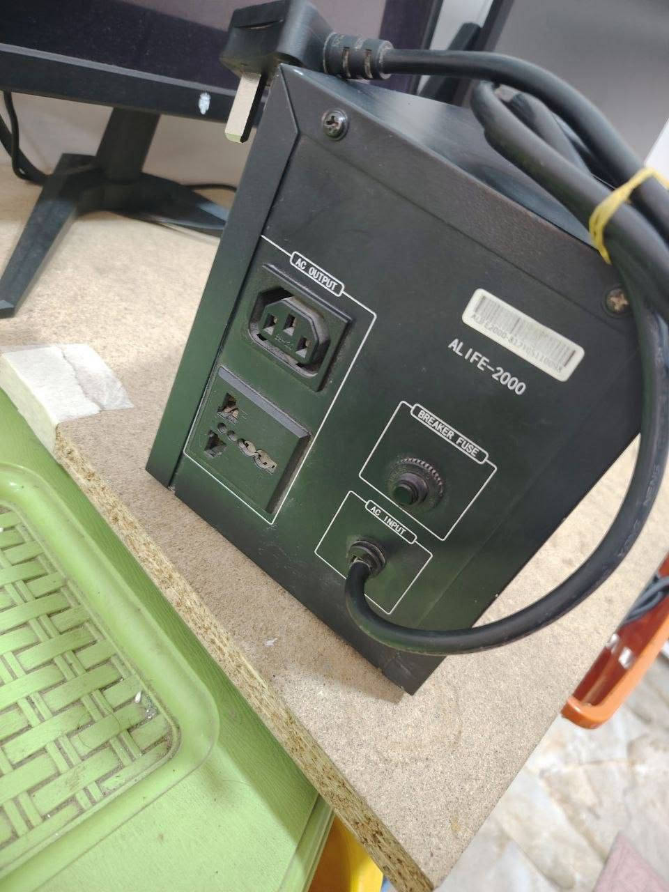 للحجز واتساب ***********
يو بي اس 2000VA/watt
مستخدم قليل البطاريه بحاله ممتازه سعر القطعه 90 الف مع توصيل
