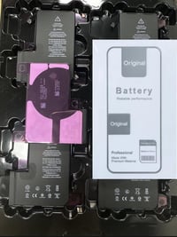 بطارية أصلية • جديدة ٠ دورة • صحة ١٠٠٪