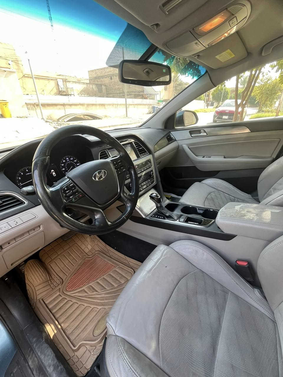 السلام عليكم
للبيع هيونداي سوناتا 2015 - فئة سبورت

 

📍مكان بغداد حي العدل 

🔹استخدام شخصي

🔹• محرك 4 سلندر 2.4 قوي و اقتصادي

🔹• تحكم ستيرن

🔹شاشة كبيرة+ بلوتوث

🔹• كاميرا خلفية

❄️تبريد ثلج

🔹كرسي سائق كهرباء

🔹تحكم مرايا إلكتروني

🔥• تدفئة كراسي أمامية

🛞• ويل سبورت ألمنيوم

🔹وضعيات قياده ايكو و نورمال و سبورت

🔹• نظام ABS مانع انزلاق

🛑• ماشيه 54 الف ميل

🛑• السعر107 ورقه بيه مجال 

رقم : ***********
