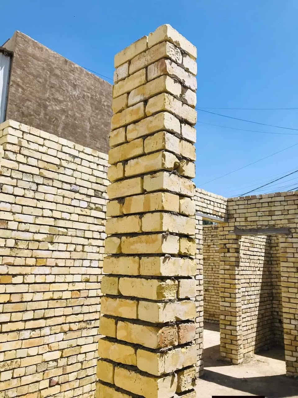 خلفه بناء درجه اولي شراف مهندس متفرغ حالين 
***********
