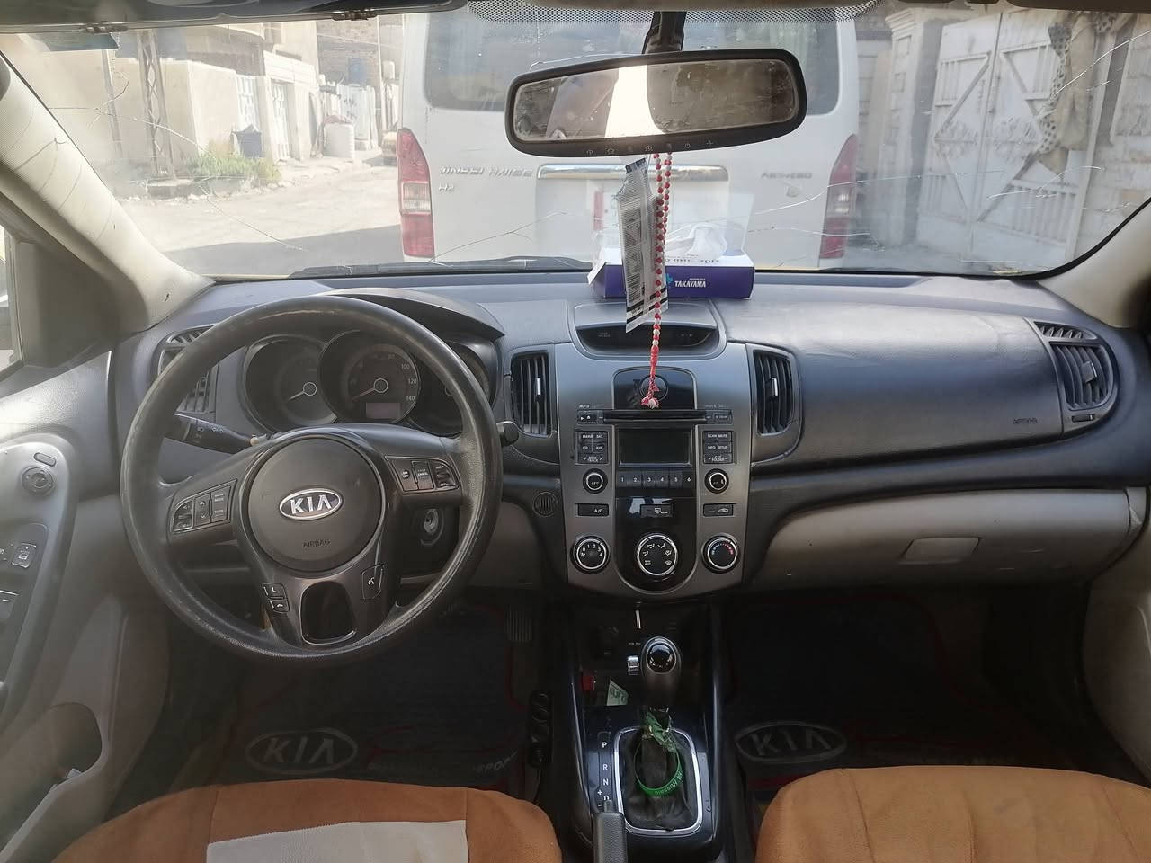 السلام عليكم
فورتي موديل 13 وارد أمريكي  حادثه  جاملغ امامي مبدل جهت الساائق   كير مكينه  صدر امامي  خلفي  تبريد  تدفئه خير من الله  تحكم جهتين  اشاير  مري شفط  مانع انزلاق  نضام ايكو  مكينه  ٢٠٠٠  مسكر  دوش
مصفره  خط  وبحث  بسمي شرط التحويل  للعلم سنويه صاقطه   صار   شهر   السعر  ٩٠ وبيهه مجال 
مكاني  بغداد   الحسينيه مال  الراشديه      ***********
