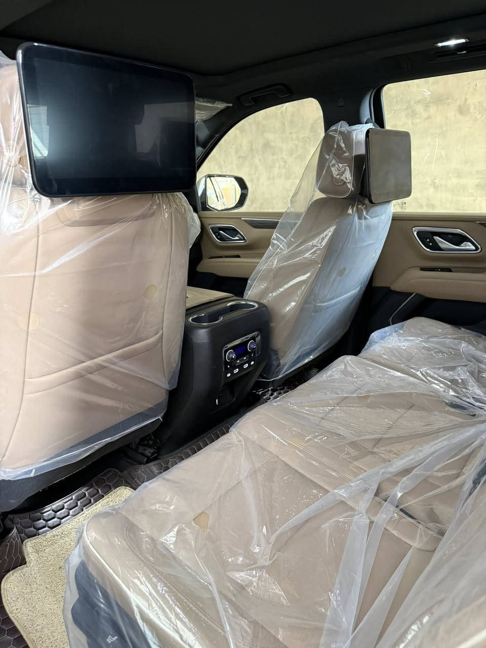 تاهو 2023 بريمير بلكارتون سياره كلش جديده
ماشيه 21 الف سياره فول مواصفات معروفه مواصفات البريمير 

سياره جكات  دواسات اناره دواسات ترحيب 

كشنات الخلفيه ابد مامستخدمه وضع الشركه 

مغلفه نانو بي ضمان 

السياره كفاله عامه وضع شركه يعني 

للاستفسار الاتصال فقط على الرقم  

***********
