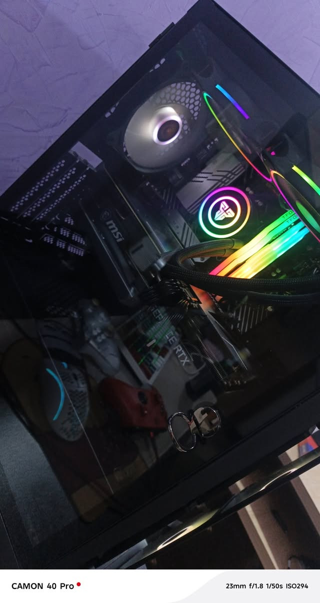 (PC Specs):
Motherboard:ASUS B660-A  DDR4
 GPU: MSI GeForce RTX 3070 Ti VENTUS 3X Black
 CPU: Intel Core i7-12700
 RAM:32GB DDR4 (4x8GB)
 Storage: 256GB SSD + 1TB HDD
Cooler: Black Liquid Cooler
power:  750 gold
مع شاشه ALIENWARE 
ips 
1ms
240hz
مع UPS
2000
offline 
  مكان بغداد شارع فلسطين تكدر تتصل على هذه رقم للاستفسار ع باقي الشغلات واتساب ***********
