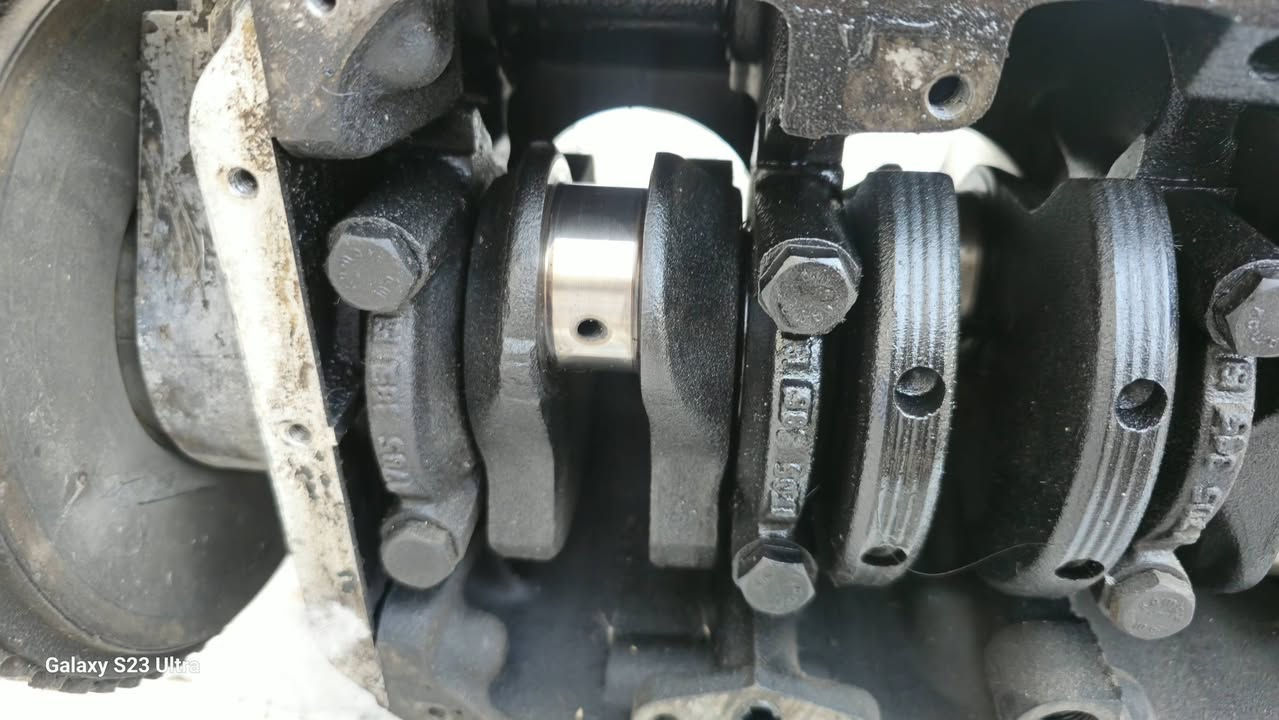 محرك بيم مفتوح كامل ٥٢٥ نظيف فقط ايدخن جاست عندي الرنكات وحورت السياره vvt لان ما عدنه غراض بالمحافظة وريد ابيعه اي استفسار ***********
