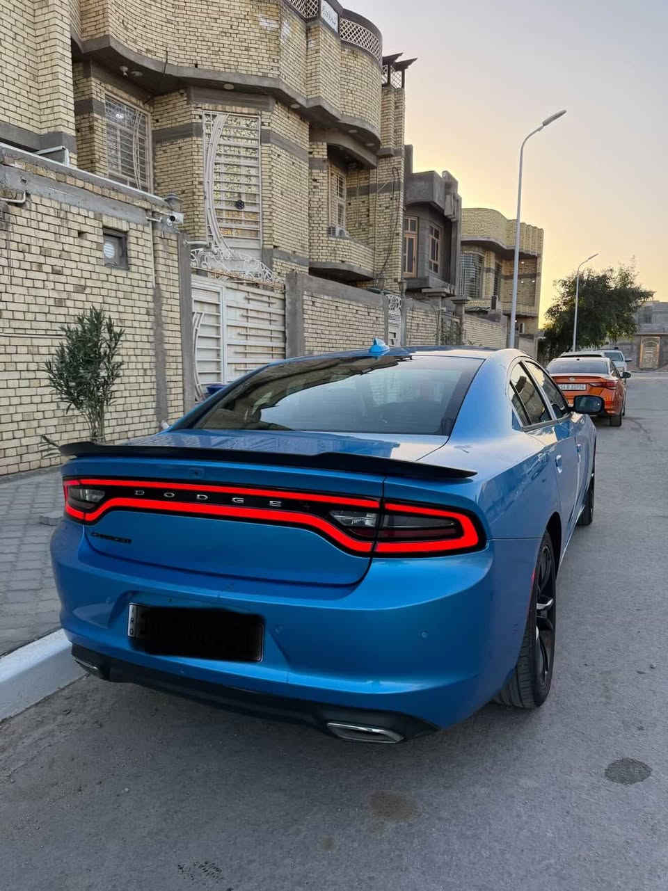 سلام عليكم للبيع 
دوج جارجر موديل 16/23 

بلاك توب بلاد سياره 

جديده كامله من كلشي  

حداديه تبريد تايرات 

سياره مال بيت مو مال خط 
دخول جديد للعراق

رقم بصرة الجديد 

حادث:  بنيد صبغ توحيد لون جاملغ مصلح مكفوله من فتح اي قطعه

شاشه
كأمره
بصمة
محرك 3600 ،6V
حساسات
كشنات حار بارد
فول مواصفات للأخير عدا الفتحة

رقم الهاتف :***********
السعر 179$ وبيها مجال بسيط كلش
العنوان : البصره الزبير
