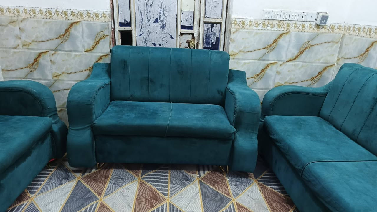 تخم تزكام خمس قطع عشر نفرات مكاني ناحية الصلاحيه وعندي توصيل تفحص يلا تاخذه
***********
