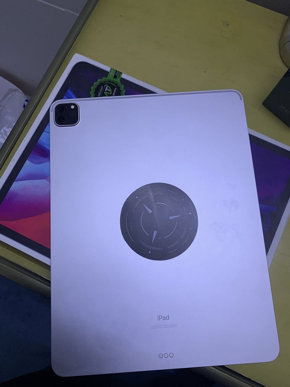 برو  12,9
ايباد برو 12,9 ذاكره 256 باتري 87 

كلش نضيف كلشي شغال مابي •اي خلل للبيع 650$ مكاني اربيل ***********
