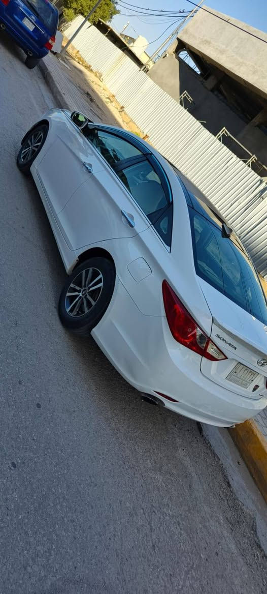 سوناته  مديل  ٢٠١٢ وارد امريكي  فول موصفات  حادث جاملق وبنيد  بيه صبغ  ٤ قطع صبق  مكفوله من مكينه وكير وحداديه وتبريد ثلج  السعر ٨٨ الاستفسار ***********  ماكان السياره كربلاء
