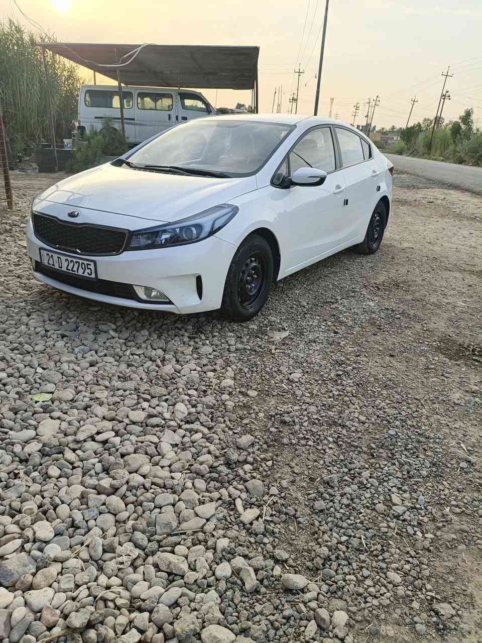 سلام عليكم سيراتو موديل 2017 البيع سيارة كفاله من ضربه وصبغ
تخم تاير دوشمه سياره خير من الله ***********
