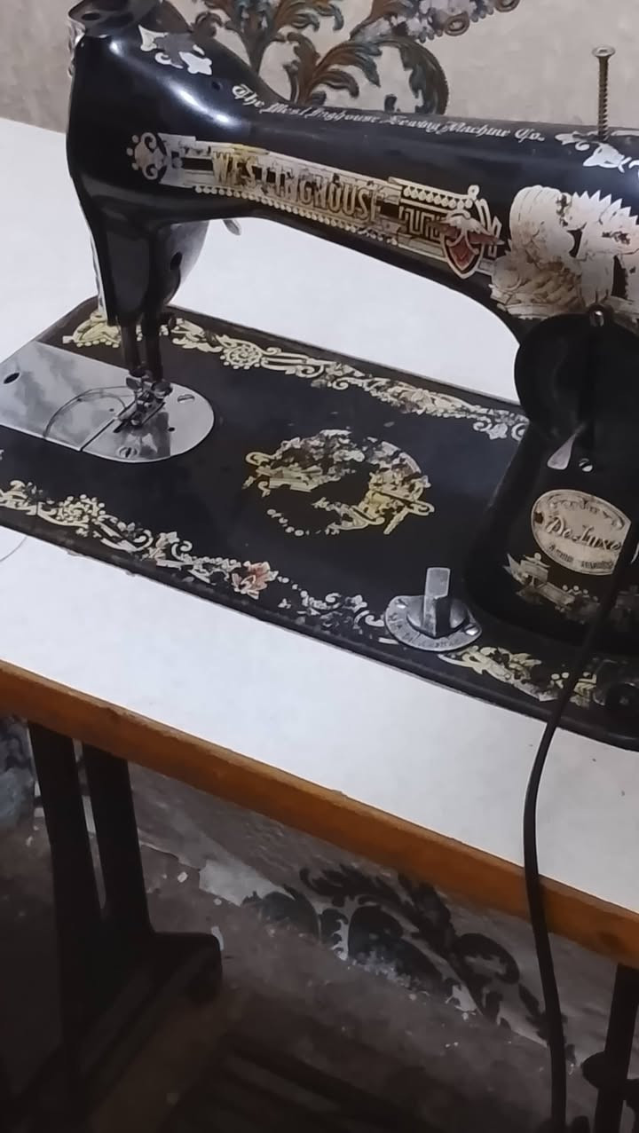 مكينه اخت الجديده اخذته ب200 اريدة 150 استعمال قليل


**إذا كنت صاحب هذا الإعلان وتريد حذفه لأي سبب، رجاءا أرسل رسالة إلى الدعم الفني**