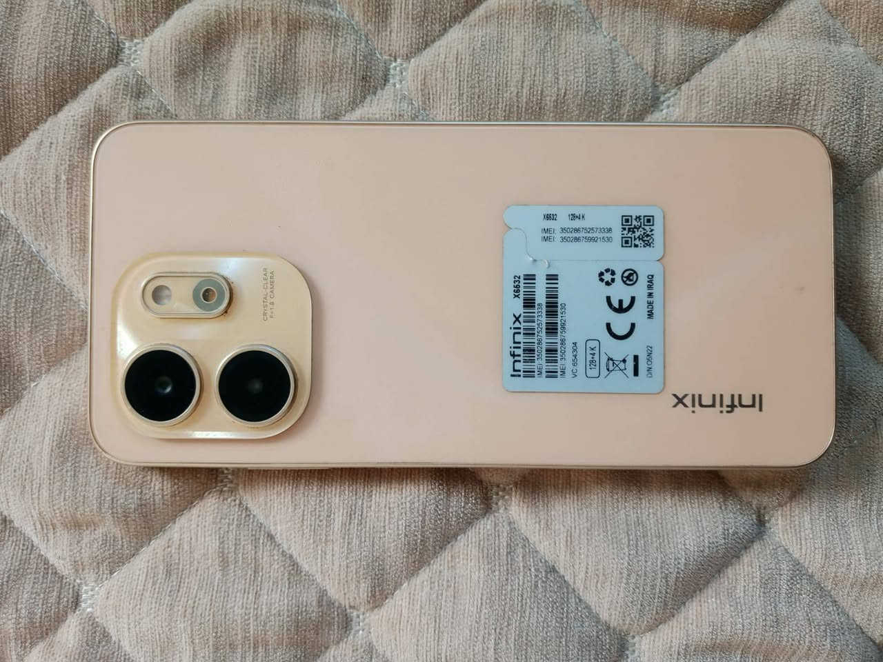 السلام عليكم موبايل للبيع بس مكسور عادي يشتغل مكاني حله نادر الثالثه السعر 100 بي مجال ***********
