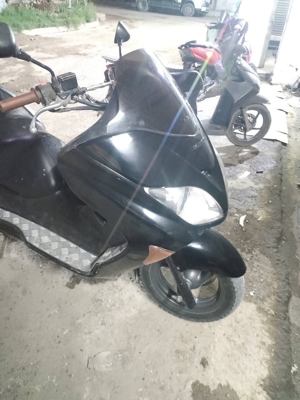 سلام عليكم دراجه خير من الله 08دراجه كلشي ما نقسه نكره سلف عميه مو كير مكاني بغداد شعله سعره مليون او بيهه مجال واتسب ***********
