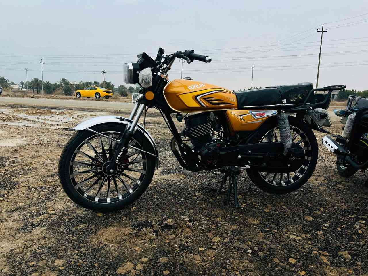 السلام عليكم دراجه للبيع موديل 25 ضاغطه وزنجيل ماماشيه قليل لمكان واسط عزيزيه سعر خاص اوراق بغداد  /***********/***********
