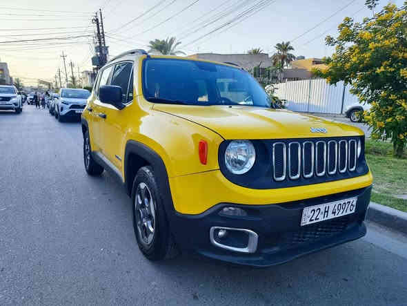 السلام عليكم 
للبيع Jeep renegade sport 2017
- جيب رينيجد سبورت 2017 
- محرك 2400 
- ماشية 70,000 ميل 
- ضرر جاملغ امامي و ربع الباب فقط بدون دواخل السيارة و بدون ايرباك كله سليم 
. رقم اربيل بأسمي سنوية و هزة جديدة ، الهزة و البراد  لغاية شهر 7/2026
السعر المطلوب 12,000 $ قابل للتفاوض
مكانها بغداد المحمودية 
للأستفسار 
***********
*********** المحمودية
