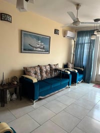 تخم قنفات مستخدم قليل جدا 10 مقاعد سعر 375 الل لتواصل 07839000903 واتب...