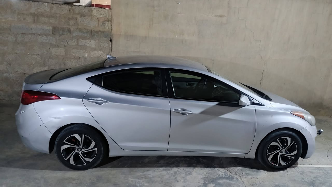 سلام عليكم اخوان عندي هي سيارة النتر للبيع موديل 2011سيارةباسمي سنوية جديد رقم دولي نينوى سعر مناسب هدا رقمي  ***********
