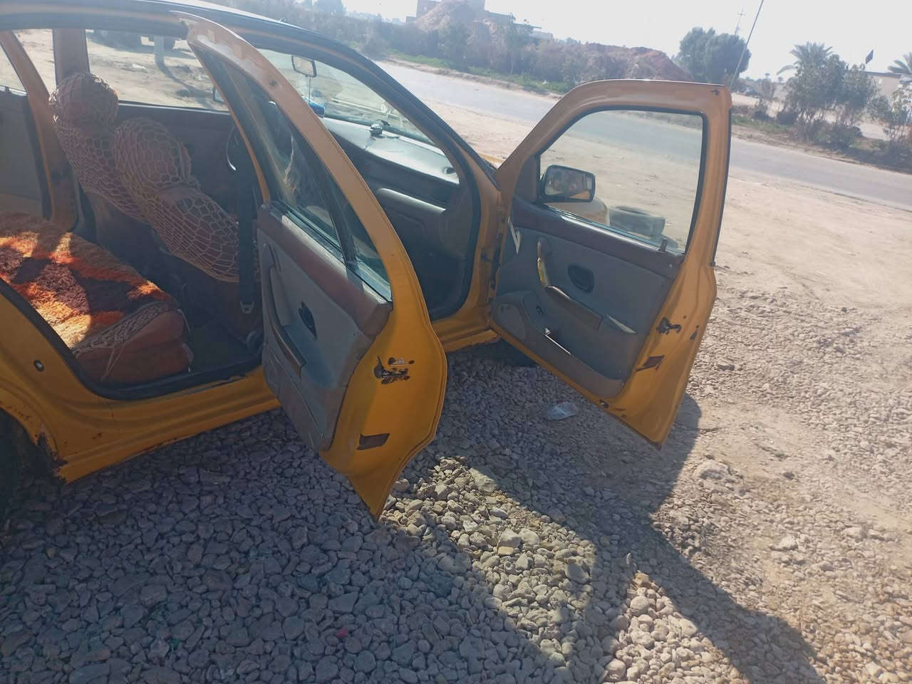 للبيع سمند ٢٠١٠ رقم جديد انكليزي بسمي مصفره هيئه وغرامات ب٢٥ وبيها مجال اليوم ***********
