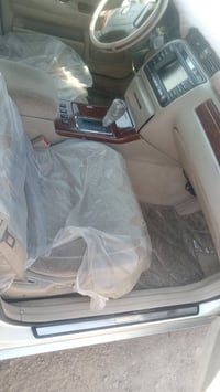 ملكه البيع كفاله 4دكم موديل 2000 رقم بصره رقم نكليزي بسمي السياره مكان...