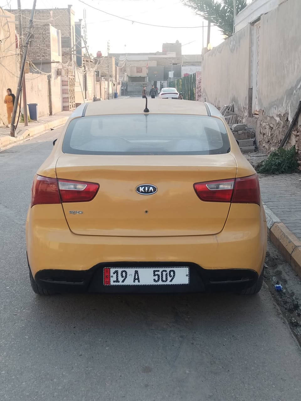 السلام عليكم  مكلف بل نشر ريو موديل 12 خليجي السياره جاهزه من كلشي تحويل ثاني يوم السياره بسمي   مكينه الف وستميه السعر 85
***********
