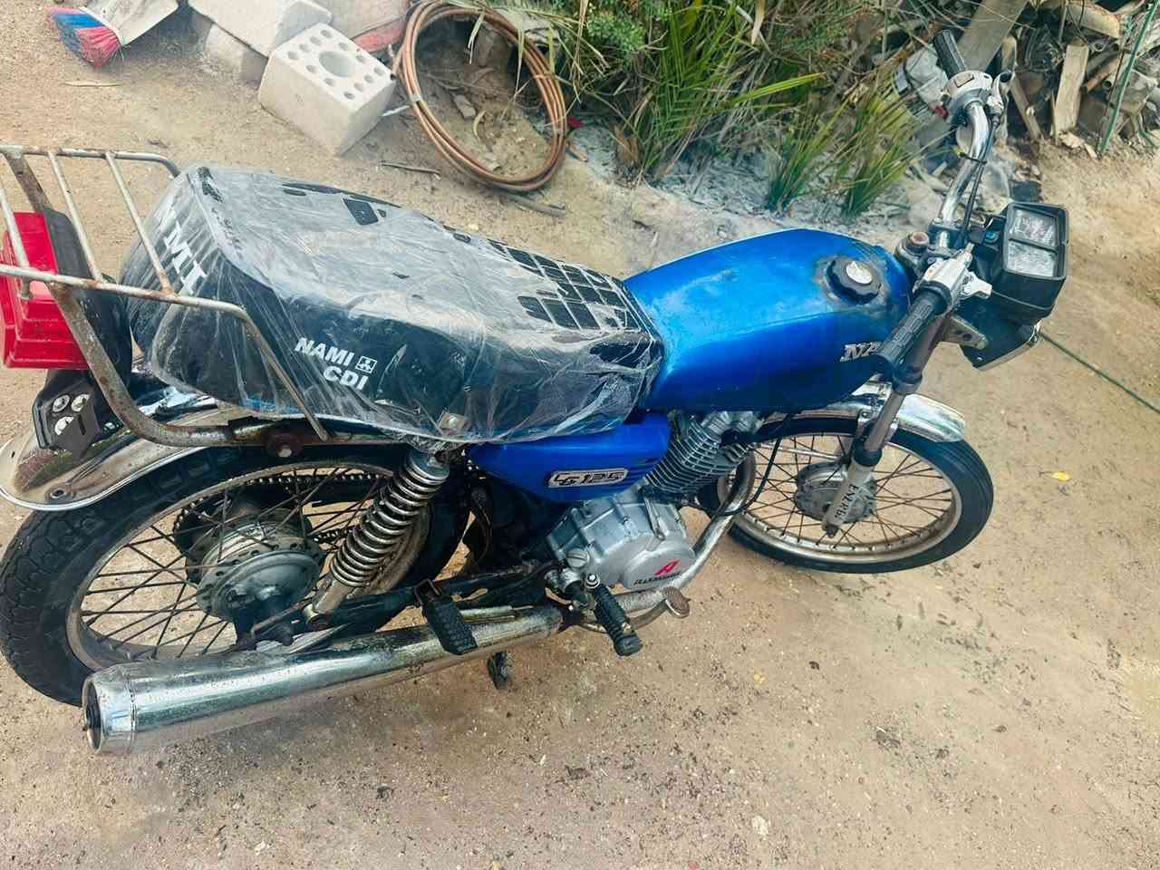 سلام عليكم دراجه نامه للبيع دراجه جيس مكينه تخبل كهربائيات كلها شغاله عينه ليزريه السعر 350 للاستفار الاتصال *********** دراجه تعاتبني عليها شرط
