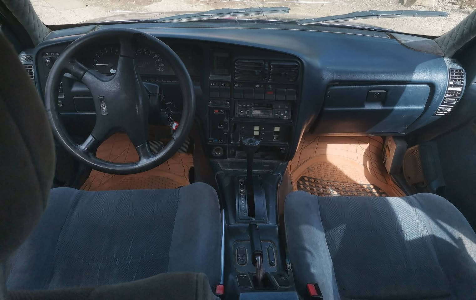 السلام عليكم
اوبل اوميكا موديل 1992  ( للبيع) 

اللون ازرق حبري

سنويه نافذه 

محرك 2000 مچفت  جديد 

كير اوتو كهربائي  نضيف خير من الله 

كهربائيات كلها شغاله 

جامات امامي اوتو خلفي جوبي

غرفه السياره خير من الله نضيفه بشكل 

ويل خليه الماني GM

مكفوله من الخياس  

مكان السياره الانبار- القائم - قضاء الرمانه

للاستفسار الاتصال على الرقم 

***********

***********
