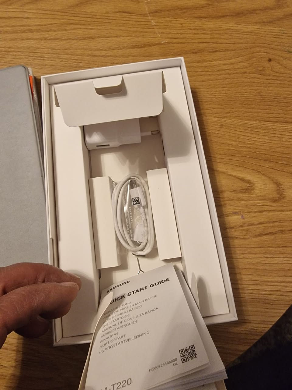 À vendre Samsung tab a7 lite caba neuf


**إذا كنت صاحب هذا الإعلان وتريد حذفه لأي سبب، رجاءا أرسل رسالة إلى الدعم الفني**