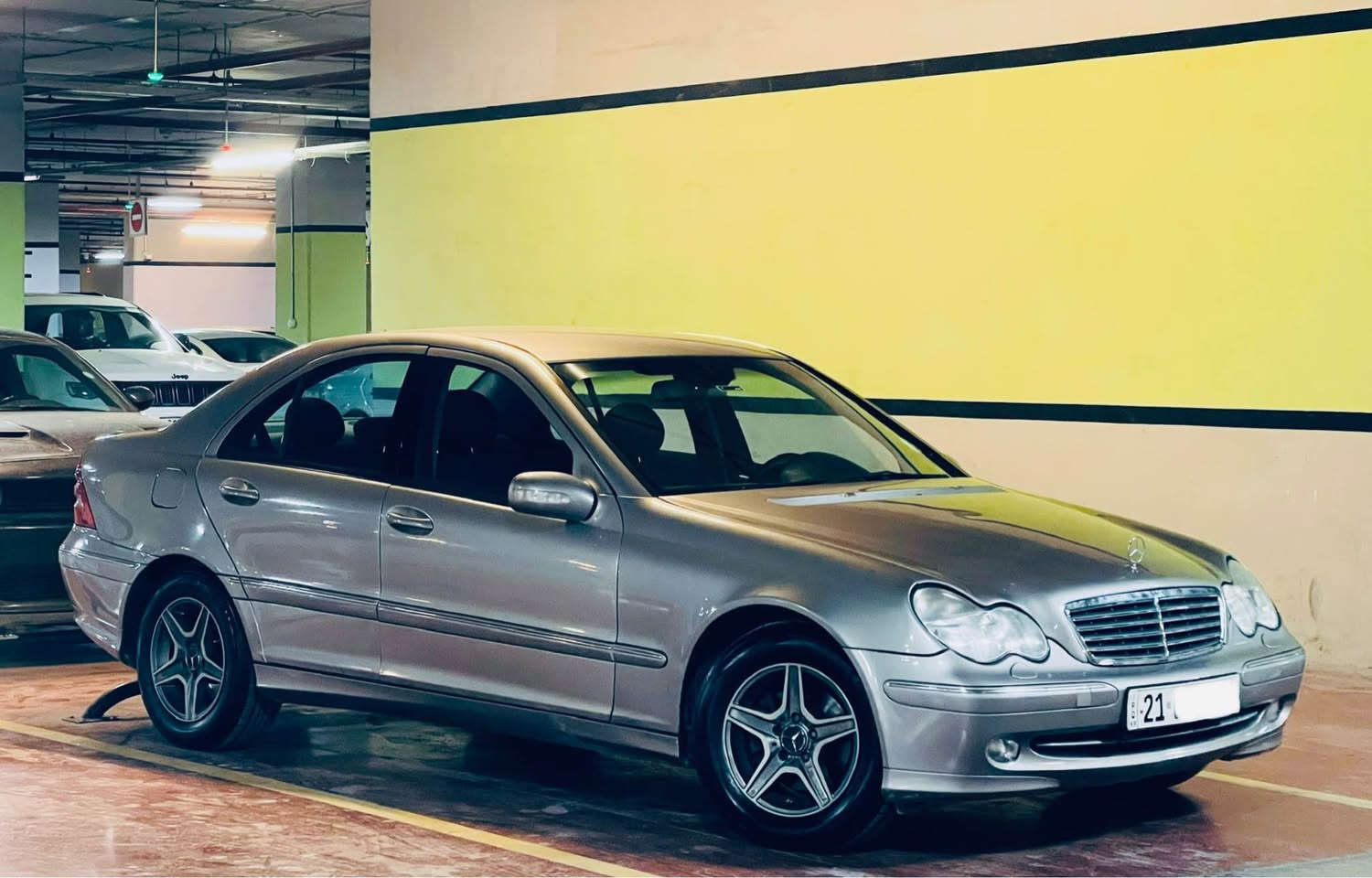 ⁨ ⁨ ⁨للبيع …

النوع : مارسيدس
الموديل : C Class 180
سنة الصنع : 2003
المحرك : 4 سلندر ( كومبريسر ) / C 200 محرك
ناقل الحركة : اوتوماتيك
نوع الوقود : بنزين
الحالة : خليجي / ( 7 ) قطعة صبغ
صورة السونار مرفقة مع صور السيارة

السعر : 9,500$

السيارة رقم شمالي /سليمانية

📱*********** - *********** أربيل, العراق
