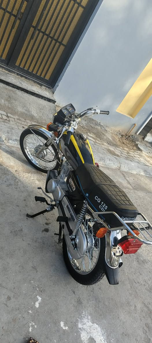 درجه 4 كير ارشه اوراق سكنر مديل 26 للبيع مكان حي العامل سعر 650 مامتواجد ع الفيس تصال فقط ***********
