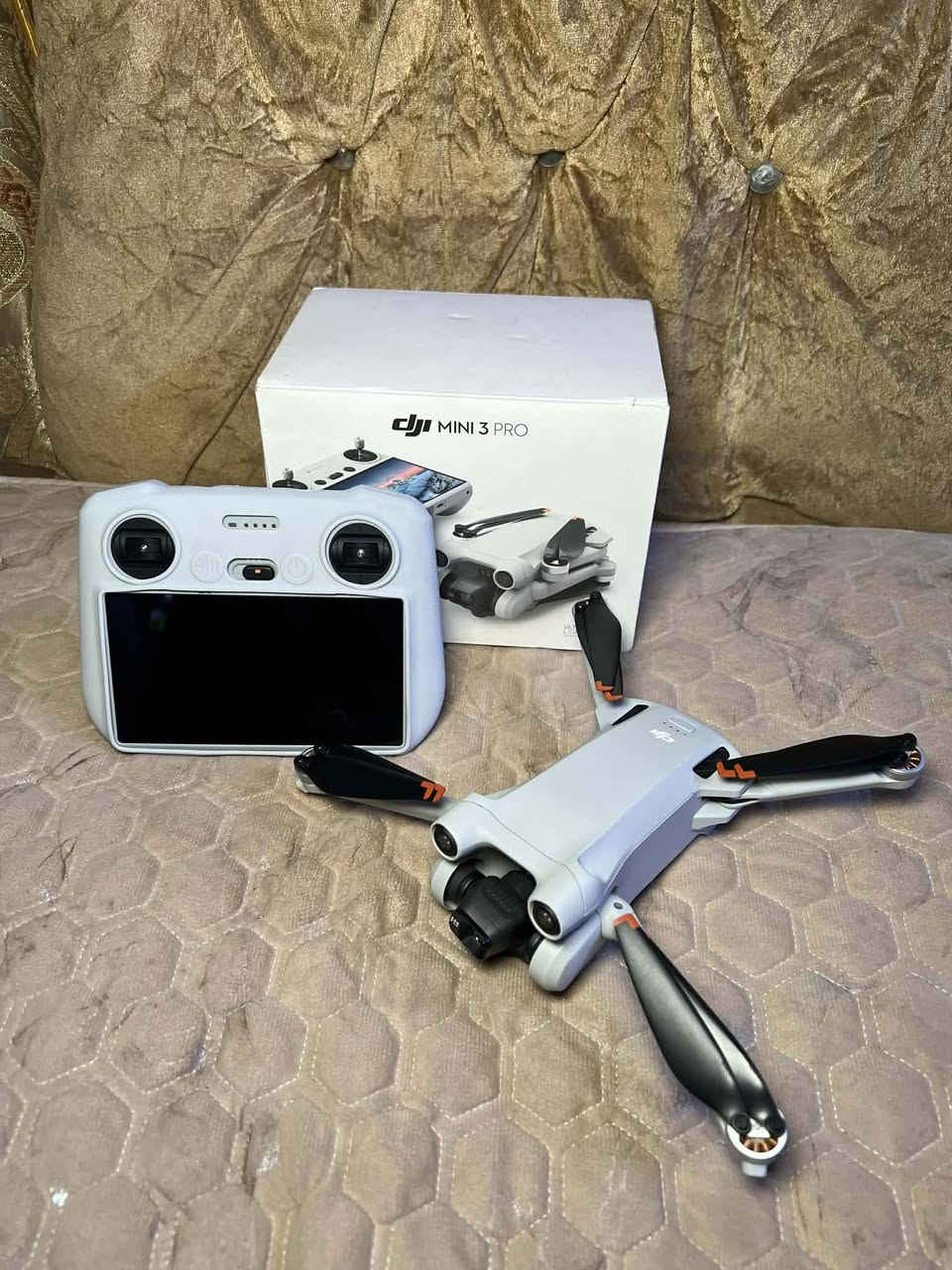 DJI MINI 3 PRO سنكل 
جوستك شاشه بطاريه وحده قطعه فول نظافه مكان بغداد مدينه ادصدر توصيل متوفر ***********
