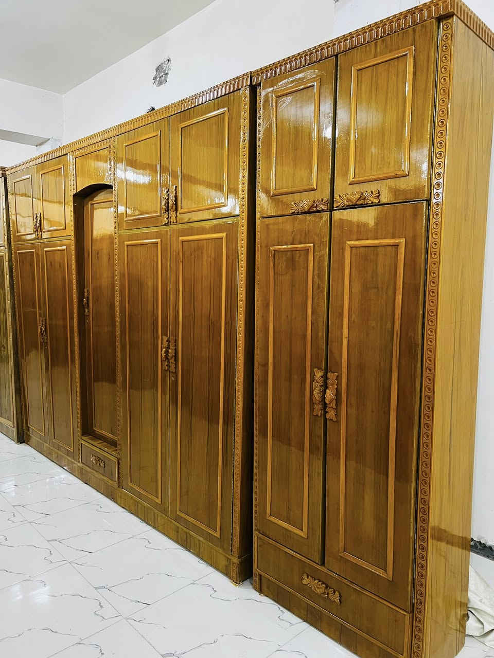 🔹 توجد غرف بالالوان المميزة ✨
🔹 صورة الغرفة والالوان طبق الاصل 100‎%‎ ✨

✨يتوفر موديلات باسعار مناسبة وتنافسية بالنقد والتقسيط المريح  ✨

💥💥عروض خاصة لحاملي بطاقة الكي كارد والماستر كارد جميع الغرف بالتقسيط المريح لمدة ١٨ شهر بدون مقدمة 💥💥

كل الي عليك زيارة المعرض واختيار الغرفه  🎭
ملاحظة /  يتوفر لدينا دواشك أسفنج مميز درجة اولى 

مع وجود كادر كامل للرد على إستفساراتكم واسئلتكم خلال دقائق معدودة على مدار ( 24 ) ساعة ✨

العنوان القياره قرية اجحله الشارع العام 
***********

اتصال واتساب
