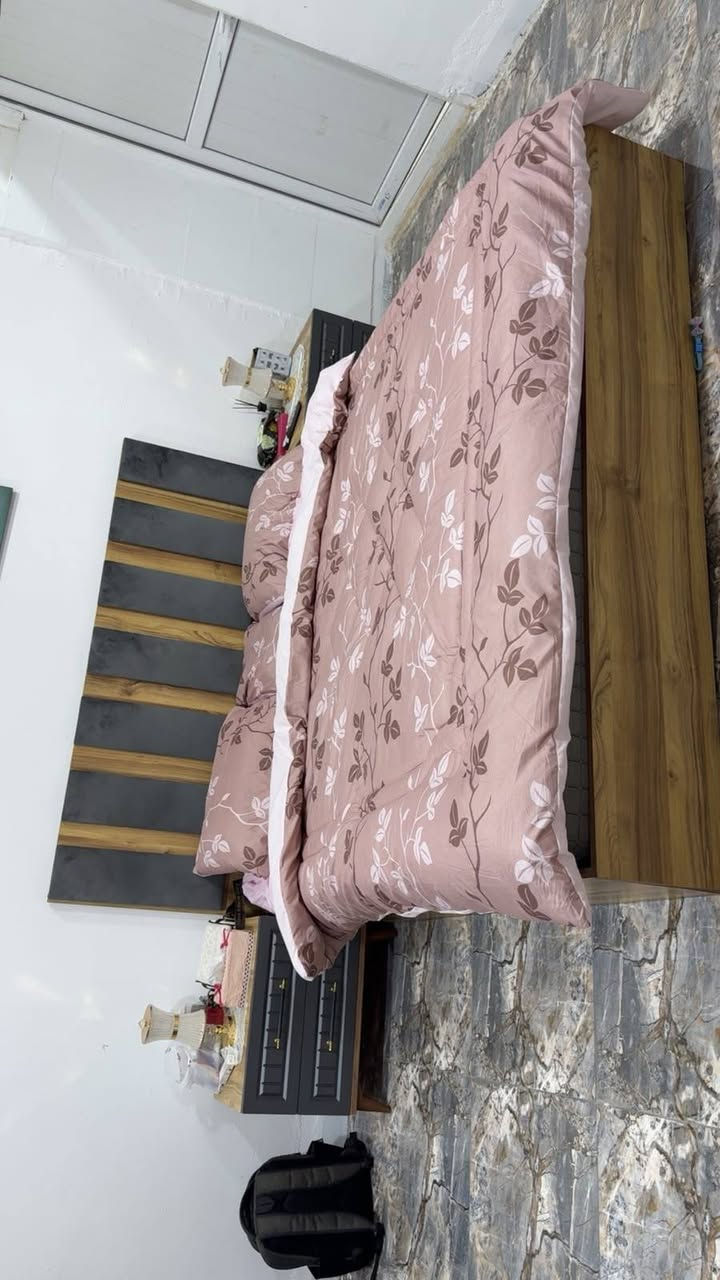 للبيع لغرض السفر
 غرفة النوم جديدة
والكاونتر من شهر مسوي

 طباخ اخو الجديد


**إذا كنت صاحب هذا الإعلان وتريد حذفه لأي سبب، رجاءا أرسل رسالة إلى الدعم الفني**