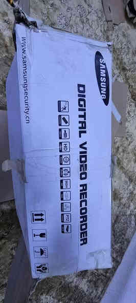 DVR  سامسونك كاميرات المراقبه
جهازين دي في ار نوع سامسونك
يسجل ع قرص DVD ونفس الوقت يسجل ع هارد
يدعم كاميرات عدد 8 من دون هارد
تدعم ال PTZ والIP  
مواصفاتهن بالصور اغراض كامله
اعلى سعر ابيع
بغداد_مدينة الصدر_***********
