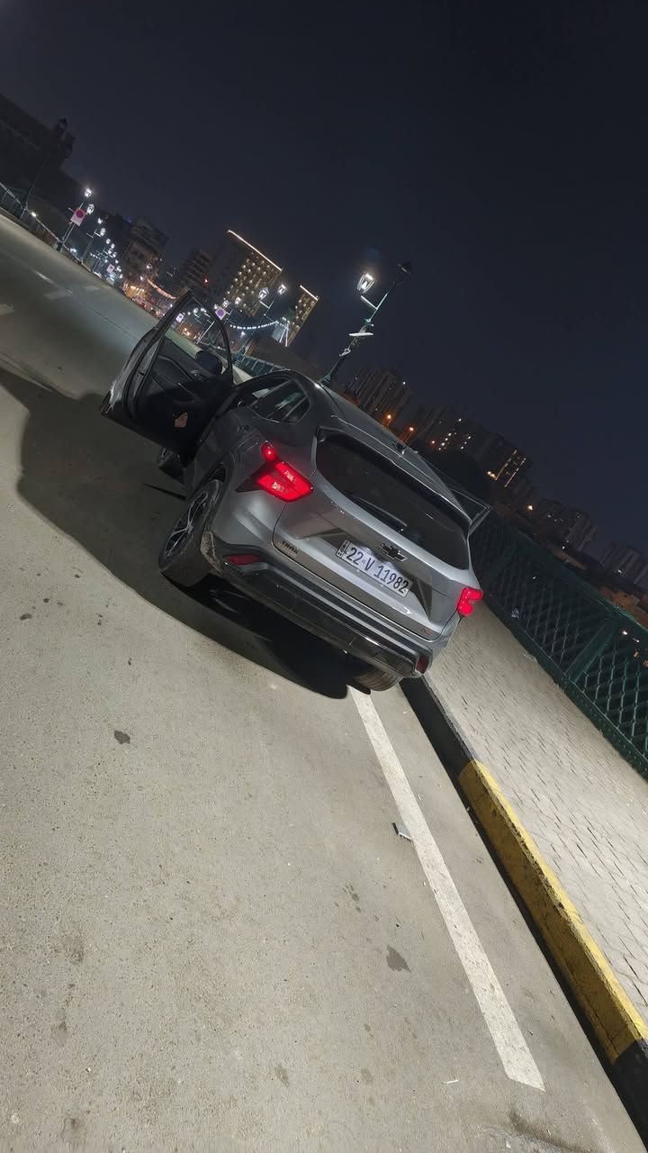 السلام عليكم تراكس موديل ٢٤ سنويه بسمي تحويل مباشر مكاني يغداد اليرموك ٤ شوارع
حادث بدايت جاملوغ الخلفي الباقي كفاله السعر ١٥٥ 
للستفسار ***********
