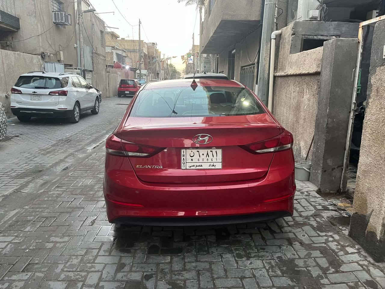 سلام عليكم  
 للبيع النترا  موديل 2017
 
فول مواصفات 
بصمه + بصمه ابواب 
كشنات جلد بلادي 
وضعيات قياده 
سقف  فتحه 
تبريد بيانو
كامره دواره 
ماشيه 97 ميل 
مكينه كير  مكفوله 

ما بيها كل نقوصات جاهزه 
رقم بغداد بسمي شرط تحويل ثاني 
 مكان بغداد الكرخ 

ملاحظه (بيها بيها شخوط بسيطه + قطعتين بارد داخل العراق ) 

سعر /  120  وبيها مجال شراي يتصل  (***********)
