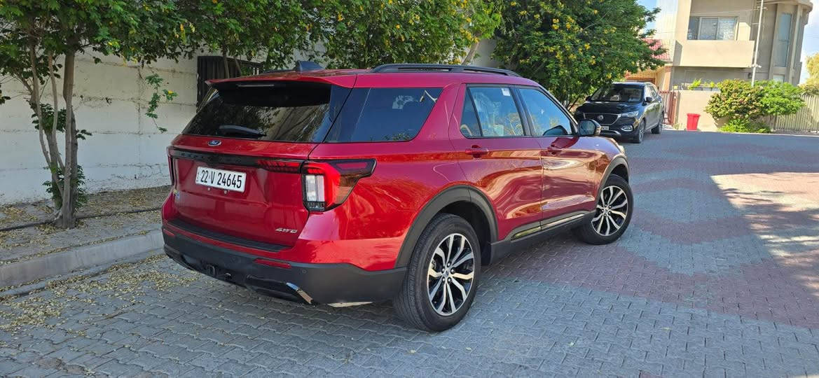 السلام عليكم ورحمة الله وبركاته
‏‎
‏‎‏‎فورد اكسبلورر — Ford Explorer
‏‎‏‎وراد أمريكي. 
‏‎‏‎الموديل — 2025
فئة. — ST.LAIN
‏‎‏‎المسافه المقطوعه — 5 الاف كيلو 
‏‎‏‎حاله السياره. — ٣ قطعة
‏‎‏‎المواصفات
‏‎‏‎- بصمة تشغيل
‏‎‏‎- بصمة أبواب
‏‎‏‎-تشغيل عن بعد
‏‎‏‎-ترحيب عند الاقتراب
-نظام الملاحه
-شاشه ديجتال
‏‎‏‎-كشنات جلد + مخمل
-حساس امامي
-حساس خلفي
-رادارات 360درجه
-كامرات 360درجه
‏‎‏‎- شاشه كبيره تدعم نظام الأبل كار بلي ونظام الاندرويد
‏‎-تدفئة ستيرن
-تدفئة كشنات
‏‎-گير ماوس
‏‎-نظام الدفع 4WD
-اشاره بالمرايه
 ‏‎-اوتو هولد
‏‎-اوتو ستوب
‏‎-هندبريك بصمه
‏‎-٧وضعيات قياده
‏‎‏‎-كشنات تدفئة
‏‎‏‎- ستيرن بحركه كهربائيه
‏‎‏‎- تبريد مركزي
‏‎‏‎- بگ لايت LED
‏‎-صندوق كهربائي
‏‎-كشنات VIP ( منفصل )
‏‎‏‎- كود باب
‏‎‏‎-كرسي السايق والراكب بحركه كهربائيه
‏‎‏‎-تحكم ستيرن جهتين
‏‎‏‎-تحديد سرعه
‏‎‏‎-مانع انزلاق
‏‎‏‎-ليد نهاري
‏‎‏‎باقي المواصفات المعروفه

‏‎‏‎السعر — 295 ورقة
‏‎‏‎رقم السياره — اربيل
‏‎‏‎موقع السياره — بغداد 

‏‎‏‎للأستفسار. — *********** بغداد, العراق
