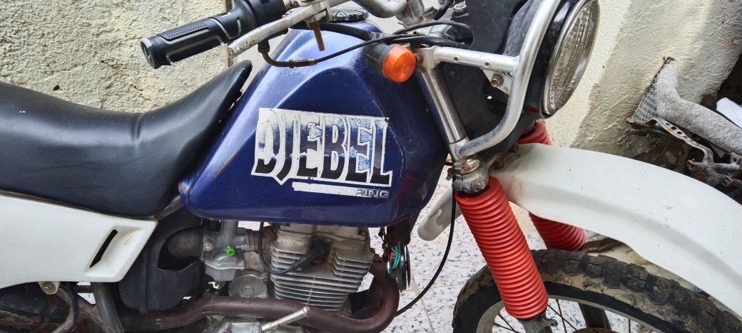 تايرات قفاز ياباني 
جوب إمامي خلفي 
سيم ويل إمامي خلفي 
وياله حجم 21 و18 17 
دسك بنز كفاخيات دشالي زنجيل 
خرج حياكه 
المكان ميسان توصيل موجود جميع المحافظات 
***********واتساب
