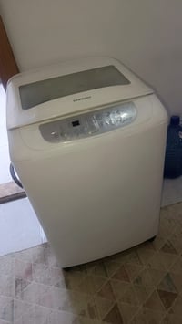 غسالة سامسونج • ١١ كيلو • نظيفه