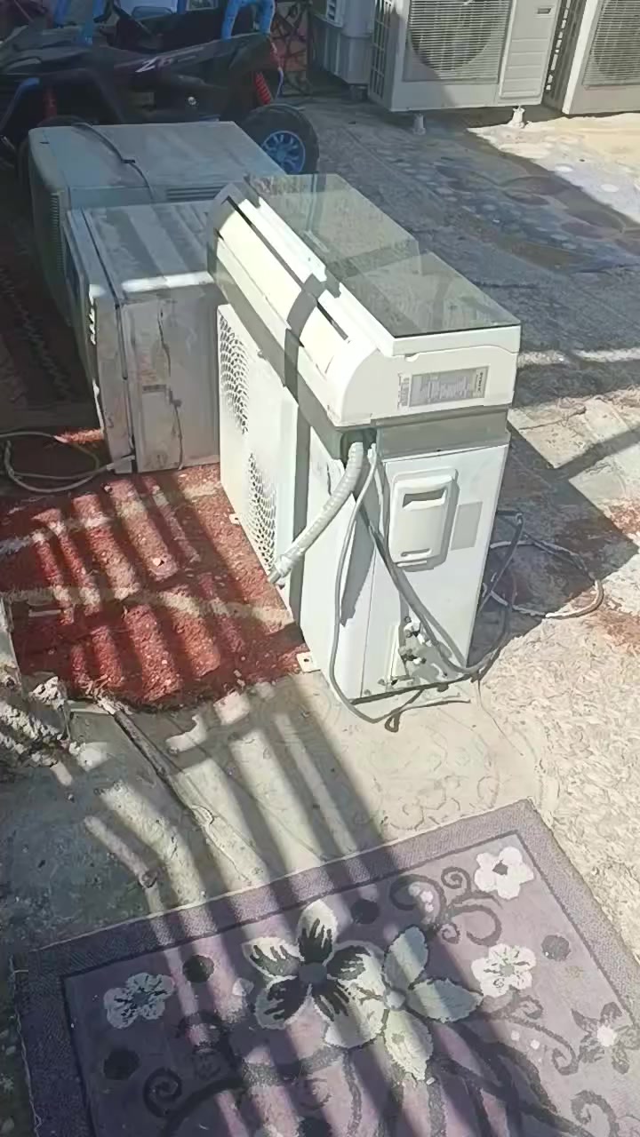 السلام وعليكم لبيع سبالت ومكيفات عله شغل فول مكاني حي اور سبع قصور شارع ابو علي يم  جامع لحمزة موجود خاص وتساب ***********
