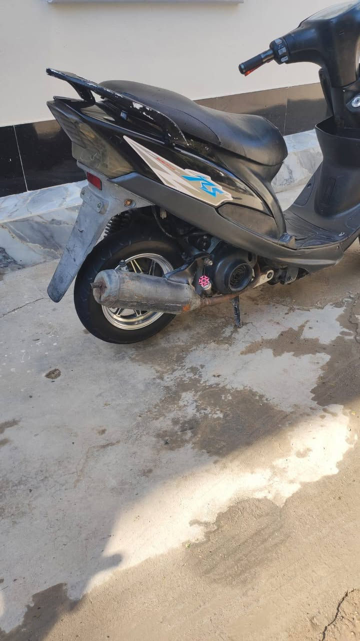 السلام عليكم دراجة ماكس عدلة للبيع الدراجه كاملة مال جناي كلها شغالة نكرة سلف هندر شوكت ميعجبك كهربائيات شغالة مكفولة من الويل للويل @إشارة تزويد خارجي ويل كروم دبلات رياضي يدات رياضي قطرة دهن رياضي شرط اكفلك الشاصي والمحرك بيها شي ترجع مفتوحة مرة وحدة مشتغلها بيدي وصل معرض موجود تتحول بأسمك العنوان كربلاء البوبيات للستفسار الاتصال غير متواجد خاص *********** @إشارة وصل معرض ب اسمي تتحول بأسمك
