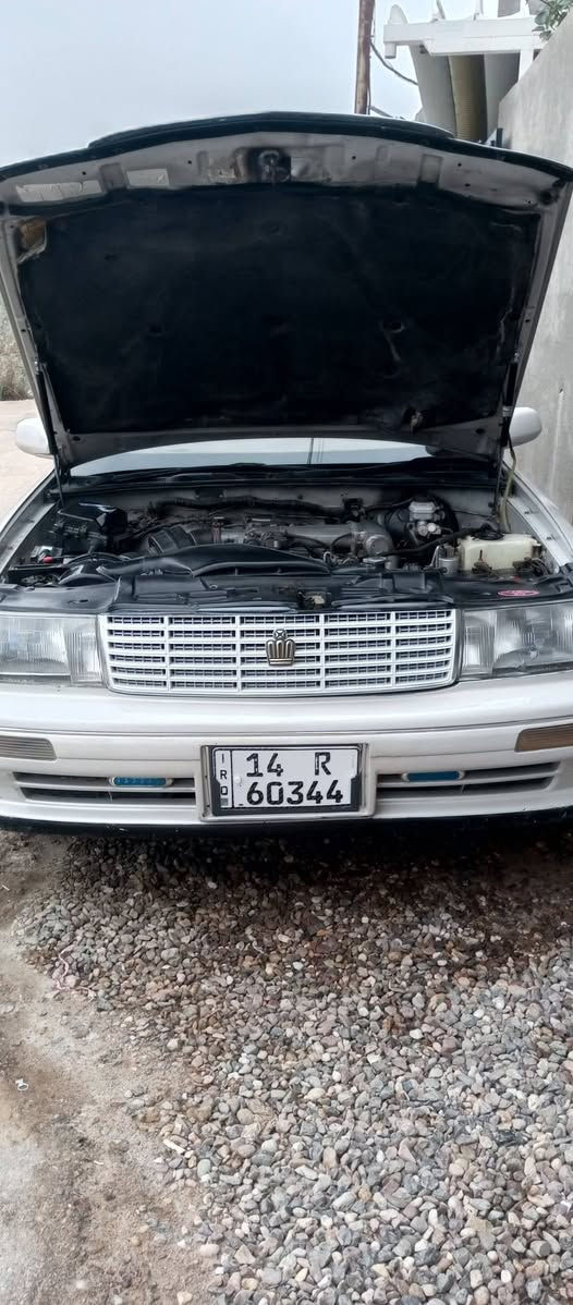 السلام عليكم بطه مديل 2000 
سنونية 2030 باسمي اريد تحويل
صبغ قمارة وصندوق فقط
كفالة من الكصه ونقل الجثة 
كير ومكينة واكسل وحدادية جاهزة 
محرك 2500 
تبريد شغال 
بيها خياس قليل باب السائق وباب العبري
السعر 73 ورقة وبيها مجال
رقم الهاتف *********** واتساب
