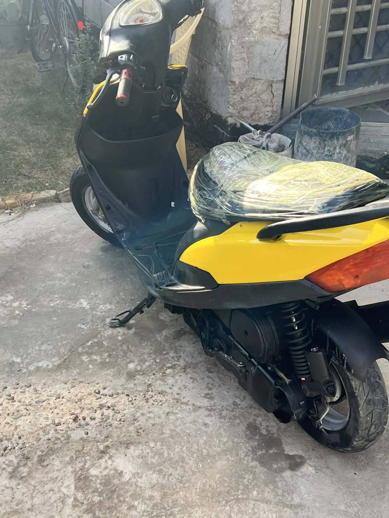 السلام عليكم ماكس عدله ياباني مكينه بلادي 
نقصها باتري فقط كلشي شغال عداد اشاير لايت عدسه تغيير الوان دبلات رياضي بيها تزويد  العنوان حي المعلمين السعر 375 ترهم مراوس بوليس او نامه وانطي فرق ***********
