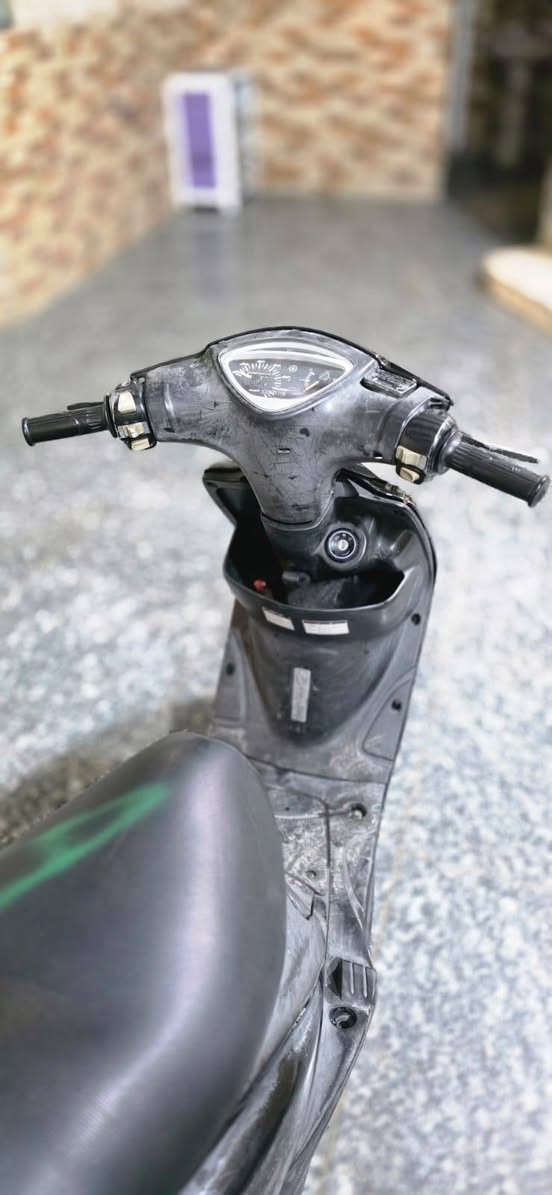 عدله صارله شهرين من طالعه
ختم واحد وي المكينه 
نكره سلف 
كله شغاله 
تفحص وين ما تريد 
بلواقع بحد احله 
معدل120
سعر 900 وبيه مجال 
مكان سماوه حي الحسين 
***********
