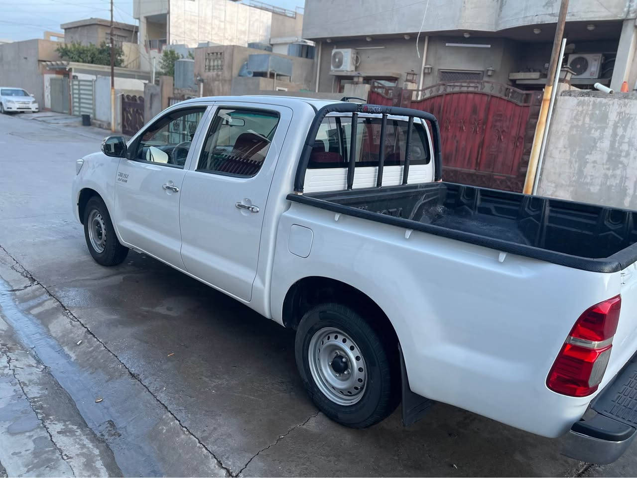 مەرزییە مودیل 2012 ناوسور قولاب جوان و خاوین بویاخی هیج نییە مەکینەی نەکراوەتەوە بەشەرت گیر بەشەرت توزی وردە ساردی هەیەو بەس سەیارەیە تابلیی جوانە سەنەوی تازەیە تا 2029 دينار مةسروفي نييه شوين كةركوك سعرى 176مەجالی برایانە***********و*********** كركوك, العراق
