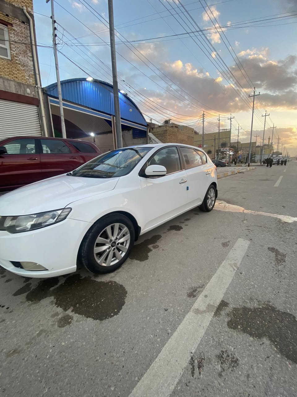 سيراتو هاج باك  2012
محرك دوش 2000 خليجي
فول مواصفات عدا البصمه
تبريد ثلج
حدادية جديدة
تخم تايرات جديد
كير ومحرك كفاله شرط الفحص

حادث/ بارد بسيط مقدمة البونيد + صبغ شبر بداية الجاملغ الايمن + صبغ الدوسات فقط

السياره بأسمي ، سنوية وهزه جديده لل2030
مكان / الناصريه
سعر 💵 :  87 وبيها مجال / للأستفسار اكثر ***********
