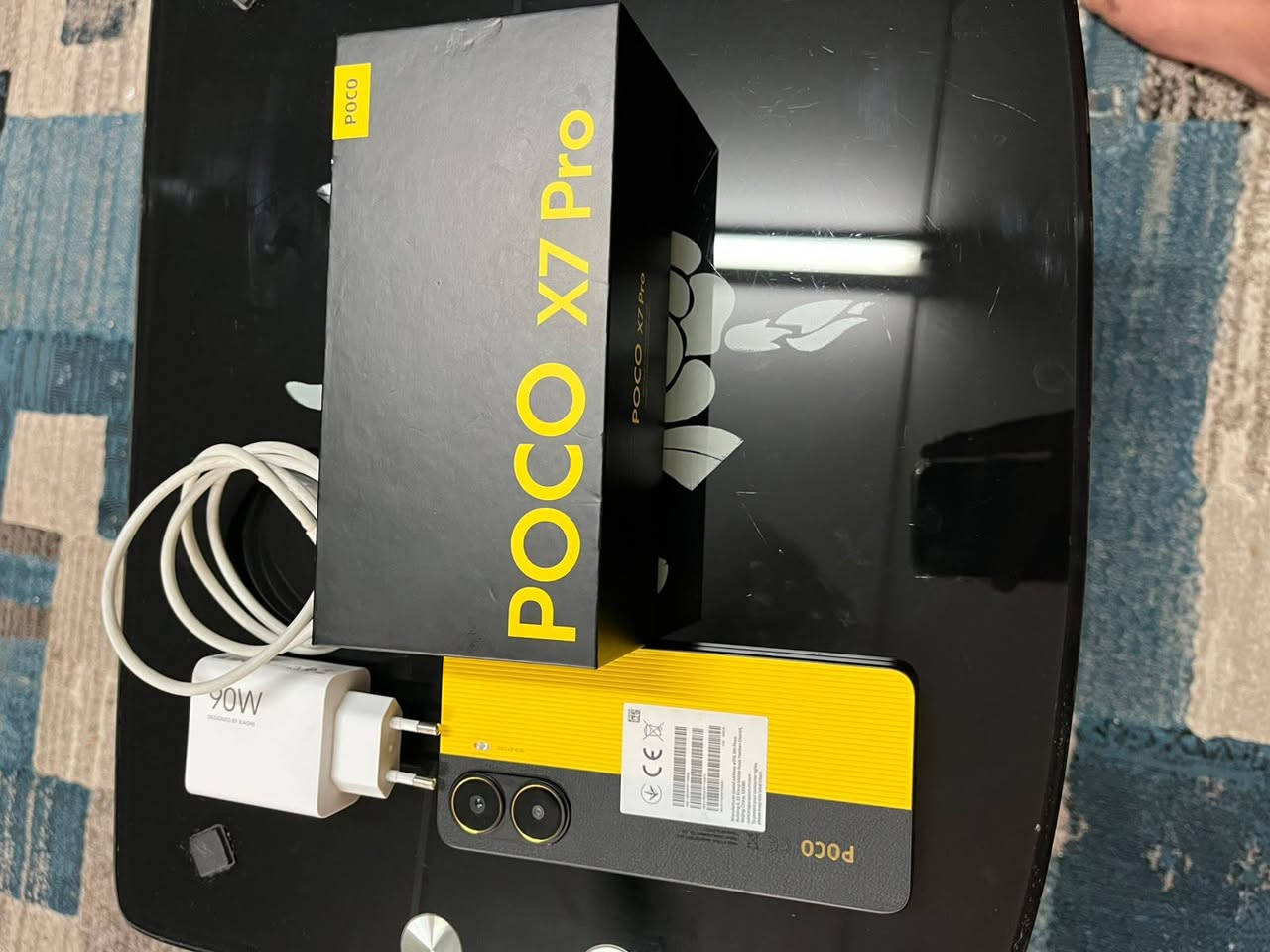 السلام عليكم
بوكو X7 Pro ذ256/12 كامل ملحقات شاحنة 90w شحن سريع والجهاز يدعم ال120 فريم وكاميرات 4K الجهاز نضيف وشخط مابي مكاني بغداد مجمع بسماية السكني رايده ب380 وبي مجال . 
الرقم : *********** . متواجد واتساب وماسنجر 🤍
