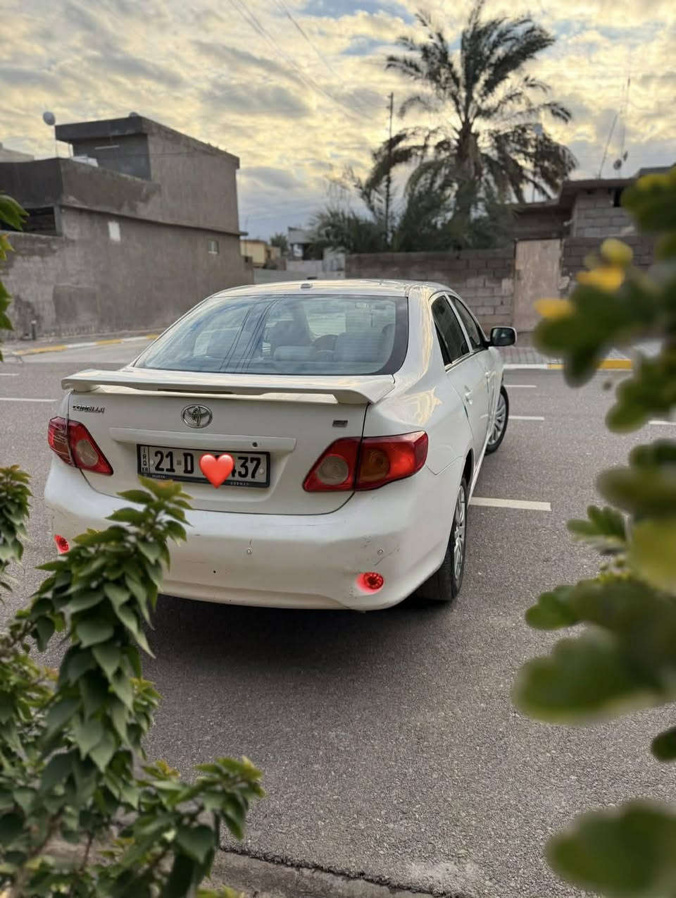 للبيع كورلا موديل 2010 كندي رقم سليمانيه سنويه رقم جديد شرط التحويل والغرامات السياره كندي بيها قطعتين صبغ جاملخ وبنيد ومكانات بارد والسونار كدامك جديد محرك كير مكفولات بشرط لون ابيض ثلجي سياره كلش حلوة تايرات جديد صدر جديد تبريد تدفئه بشرط السعر 110$ مكان السياره بدوز وشراي يتصل على الرقم ***********
