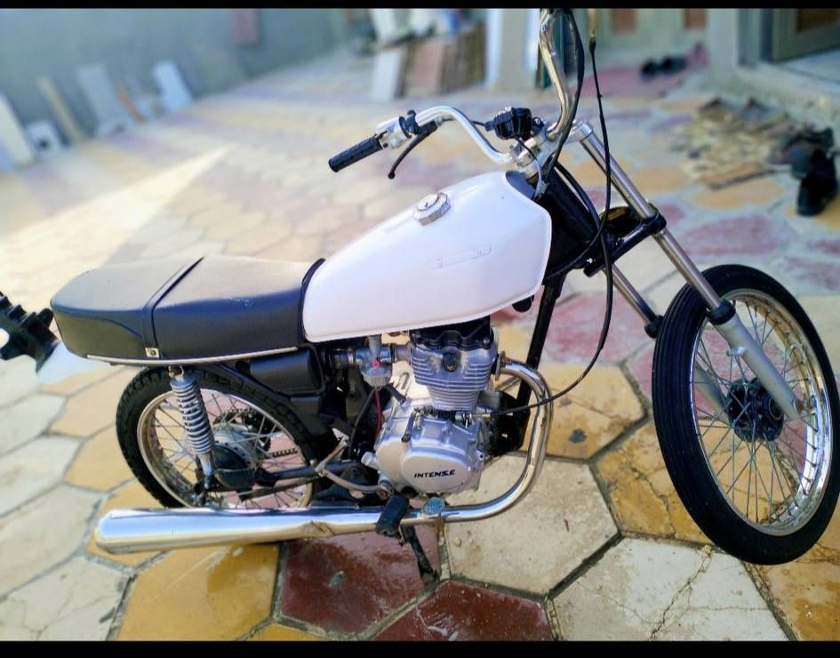 السلام عليكم دراجه نامه كلك للبيع محرك انتنس ما مفتوح دراجه نضيفه اي نقص ما بيه العنوان ناصريه السعر خاص رقم الهاتف ***********
