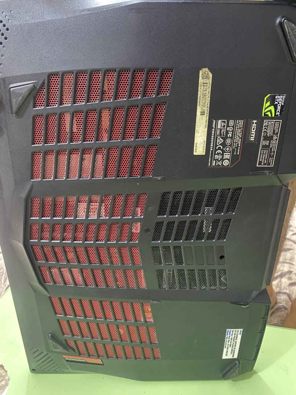 ‏السلام عليكم

‏نوع اللابتوب MSI 

‏حجم الشاشة ١٧

‏المعالج core I 7 6820 hk

‏ الرام 32g

‏ الهارد بي هاردين

‏الاول 128 ssd

‏والثاني 1 كيكا كذلك 

‏كارت الشاشة خارجي GTX 1070 

‏8 كيكا

‏مع الشير ٢٤ كيكا

‏الشاشة بتردد 120 هرتز

سعر 550 وبيها مجال جداً بسيط 

‏


**إذا كنت صاحب هذا الإعلان وتريد حذفه لأي سبب، رجاءا أرسل رسالة إلى الدعم الفني**