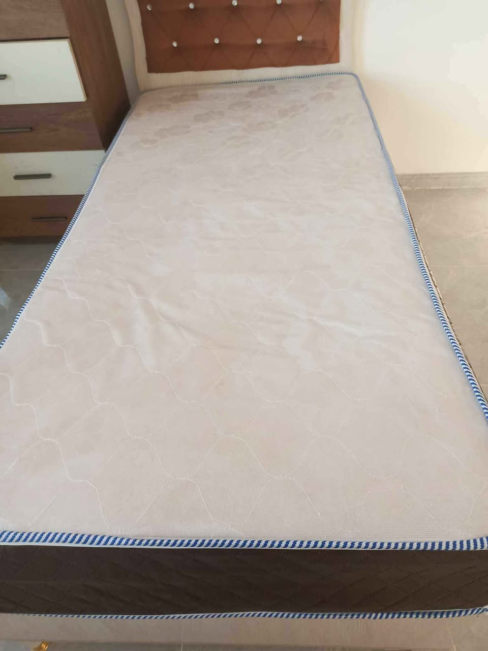 دوشك سرير نفر واحد نظيف جدا غير مستعمل كركوك, العراق


**إذا كنت صاحب هذا الإعلان وتريد حذفه لأي سبب، رجاءا أرسل رسالة إلى الدعم الفني**